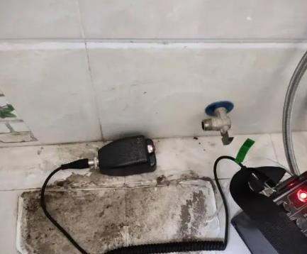津市屋顶漏水维修公司分享下卫生间漏水的危害及解决方法